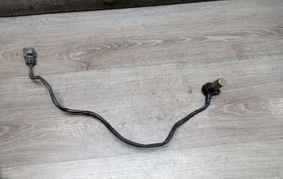Volvo XC70 Camshaft position sensor 1030010226 9202134