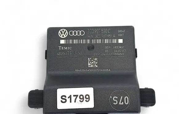 Volkswagen PASSAT B6 Gateway control module 3C0907530C 3C0907951A