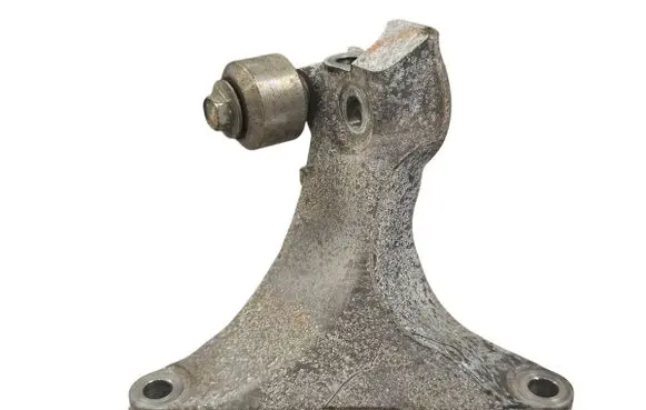 Subaru Outback (BS) Engine mounting bracket