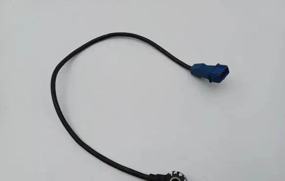 Audi A6 S6 C5 4B Detonation knock sensor 054905377G