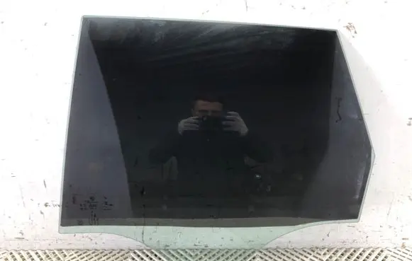 BMW X1 U11 Rear door window glass