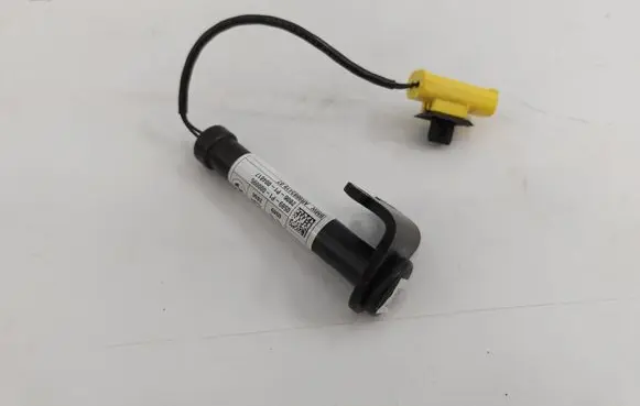 BMW iX1 Bonnet Pedestrian Airbag Actuator 9883419 2806P1004817