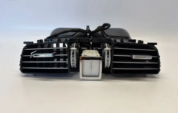Mercedes-Benz E W212 Dash center air vent grill A2128303154 A2188270270