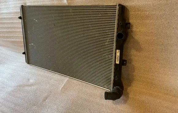 Volkswagen Jetta VI Coolant radiator 1K0121251AT