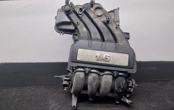 Audi A3 S3 8P Intake manifold 06A13320BD