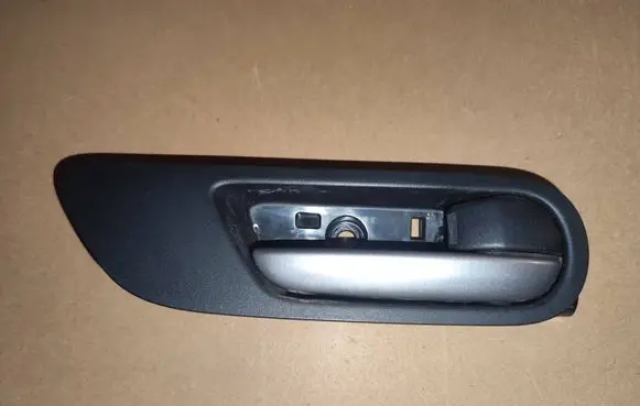 Mazda 3 II Front door interior handle 