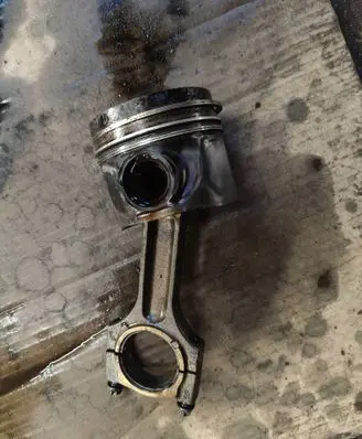 BMW 5 E60 E61 Piston with connecting rod 11257792745 11247798368