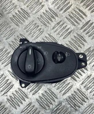 Ford Focus Light switch 4986101 98AG13A024CE 04052520