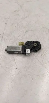BMW 7 E65 E66 Seat adjustment motor 0390201972