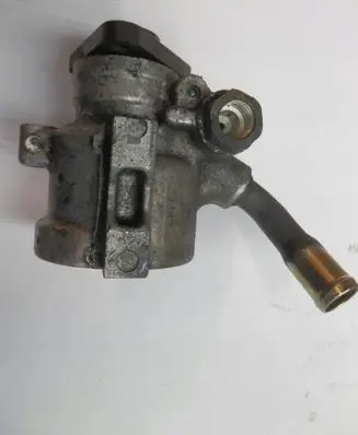 Jeep Cherokee III KJ Power steering pump 52088712AC