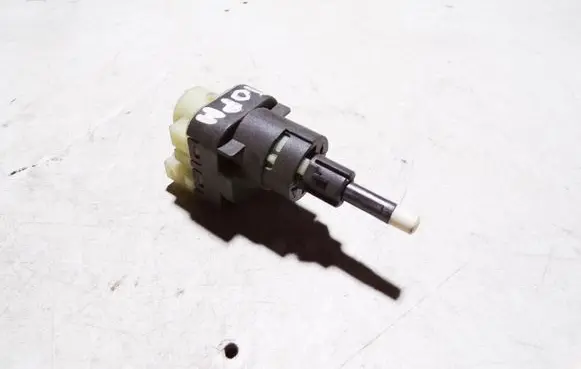 Audi A4 S4 B6 8E 8H Brake pedal sensor switch 1K2945511C