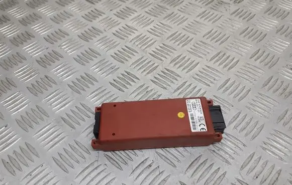 Volkswagen PASSAT B5 Voice control module 8D0862335B