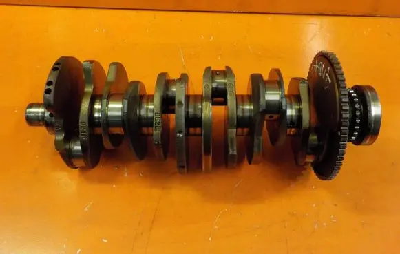 Audi A3 S3 8P Crankshaft DE26