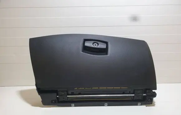 BMW 5 E60 E61 Glove box 7034080 81010001 81010000