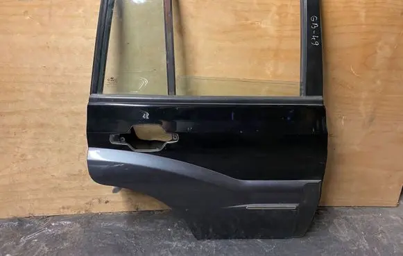 Hyundai Terracan Rear door