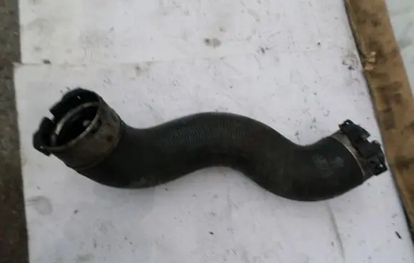 Mercedes-Benz E W212 Intercooler hose/pipe A2045283282