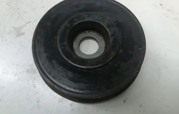 Ford C-MAX I Crankshaft pulley E103112B