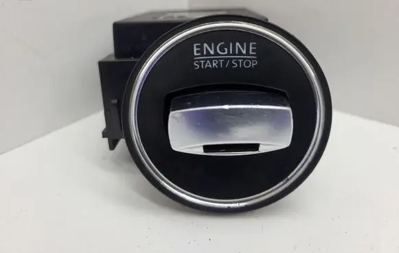 Volkswagen PASSAT B7 Ignition lock 3C0905843T 33303601