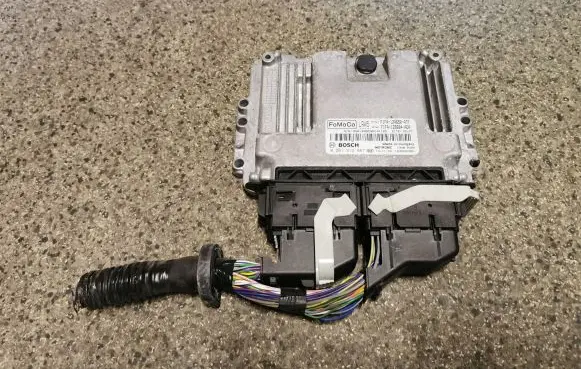 Ford Focus Engine control unit/module F1FA12A650ATF