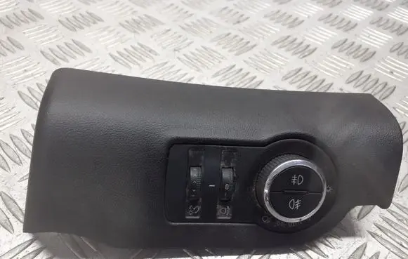 Opel Insignia A Headlight level adjustment motor 13241913