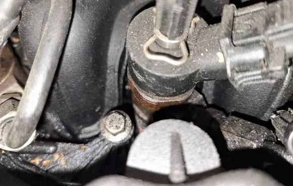 Ford Focus C-MAX Fuel injector 0445110259