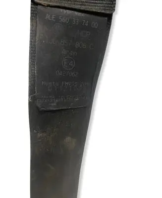 Volkswagen Golf IV Rear seatbelt 1J6857806C 560337400 0427062
