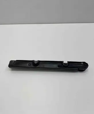 Fender mounting bracket