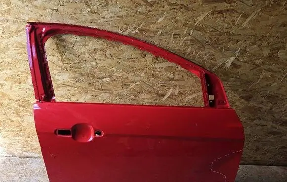 Ford Focus Front door