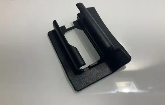 Mercedes-Benz E W212 Front driver seat rail trim A2129190520 2129190520