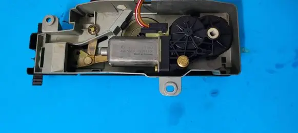 BMW 3 E46 Convertible roof lock/latch 8248308 0390201944