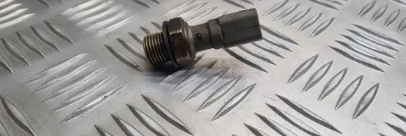 Citroen Berlingo Oil pressure sensor 