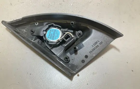Volvo XC90 Front door high frequency speaker 8666661