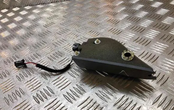 Volkswagen PASSAT B6 Front door speaker 3C0837993