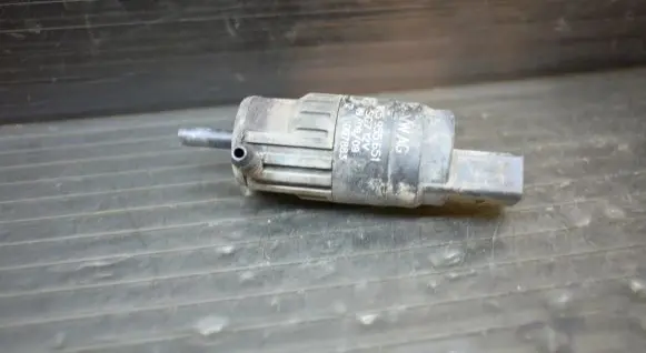 Skoda Superb B6 (3T) Windscreen/windshield washer pump 1K5955651