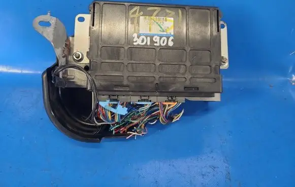 Mitsubishi Mirage VI G4 Attrage Engine control unit/module 1860C142