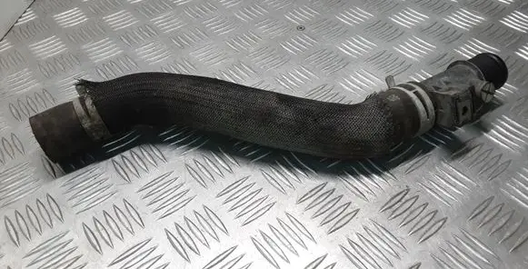 Nissan Navara D23 Engine coolant pipe/hose