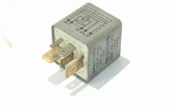 Volkswagen PASSAT B5 Other relay 4D091253