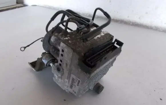 Volvo S40, V40 ABS Pump 0273004125