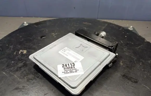 Audi A3 S3 A3 Sportback 8P Engine control unit/module ECU