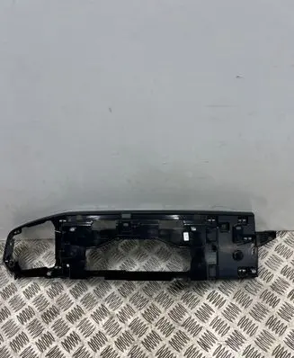 Volkswagen Tiguan Radio/GPS head unit trim 572858020A