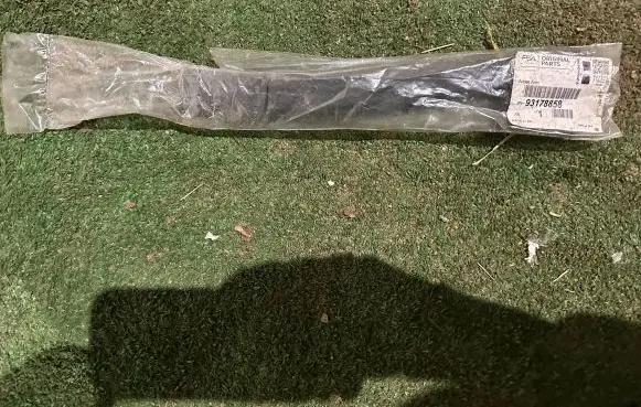 Opel Astra H Rear wiper blade arm 93178858