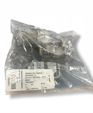 Volkswagen Scirocco Front wiper linkage and motor 1397220924