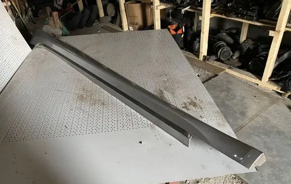 Lexus IS 220D-250-350 Sill
