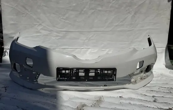 Toyota Auris E180 Front bumper