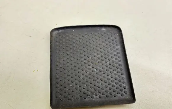 Volkswagen Jetta V Cup holder pad/mat 1K0863301B