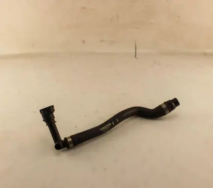 Volvo XC90 Engine coolant pipe/hose 31368540