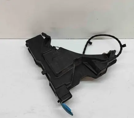 Audi A5 Windshield washer fluid reservoir/tank 8K5955647 8W6955451D