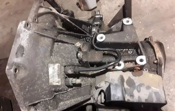Ford Fiesta Manual 5 speed gearbox 2N1R7002EB