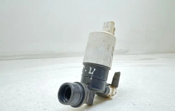Citroen C4 I Windscreen/windshield washer pump 9641553880 8200295684 8200067015