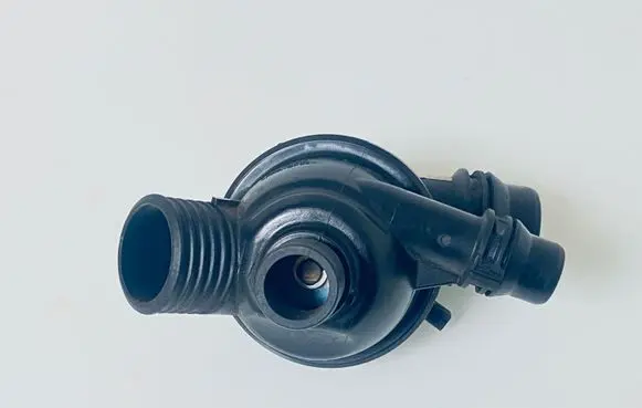 Thermostat/thermostat housing